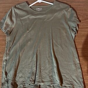 Croft & Barrow Olive Green Short Sleeve Tee